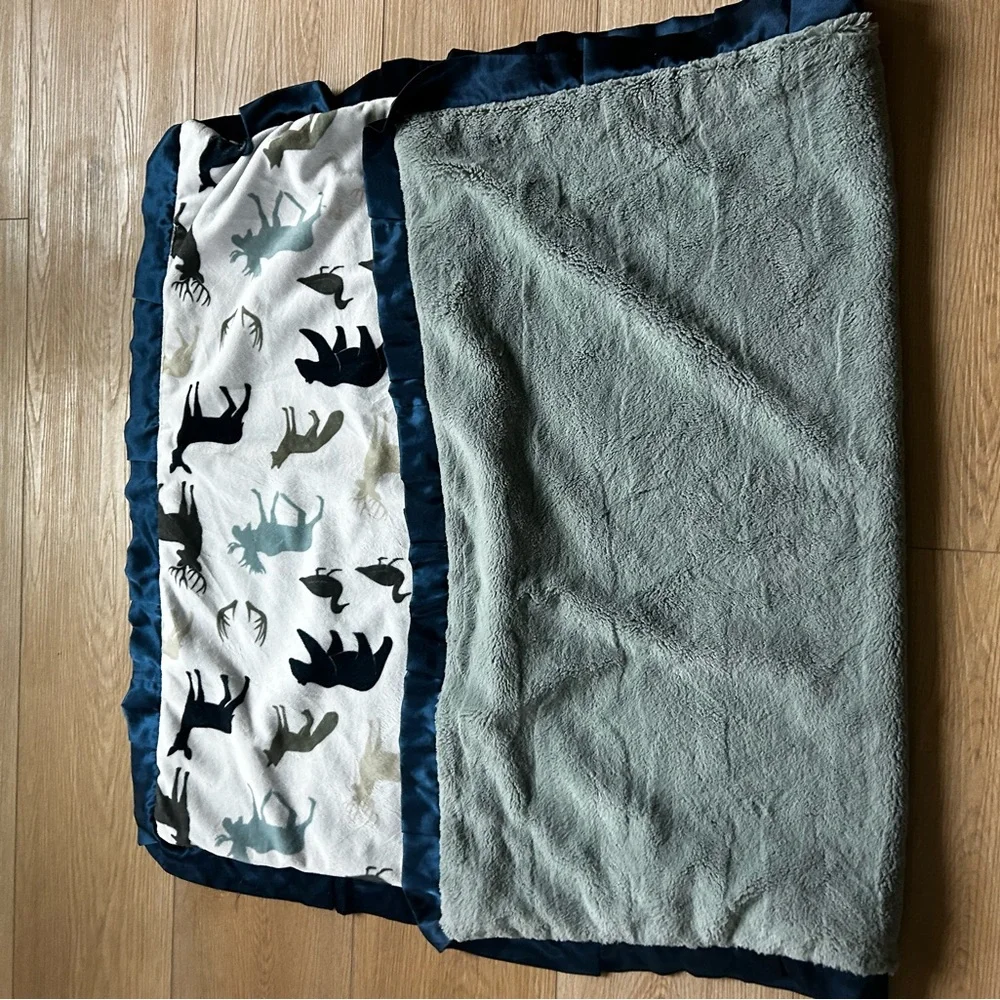 Minky Couture Tween Wildlife Blanket